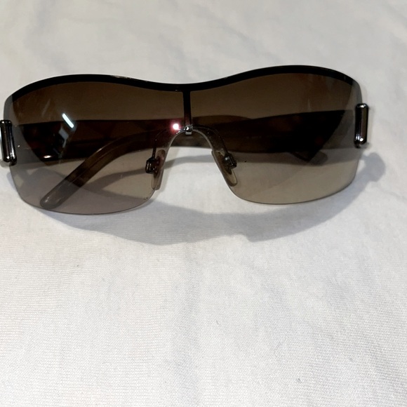 💕 Burberry 💕 - Picture 2 of 9